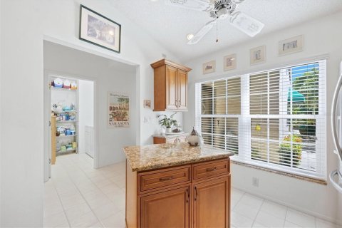 Condo in Sarasota, Florida, 3 bedrooms  № 2379523 - photo 16