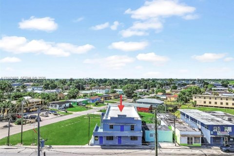 Terreno en venta en Belle Glade, Florida № 2436536 - foto 2