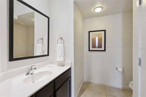 Touwnhouse à vendre à Kissimmee, Floride: 2 chambres, 119.84 m2 № 2295319 - photo 12