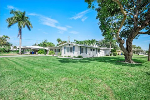 Villa ou maison à vendre à Lauderdale-by-the-Sea, Floride: 2 chambres, 111.85 m2 № 1971258 - photo 3