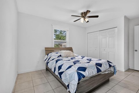 House in Lake Worth, Florida 2 bedrooms, 92.16 sq.m. № 2188208 - photo 16