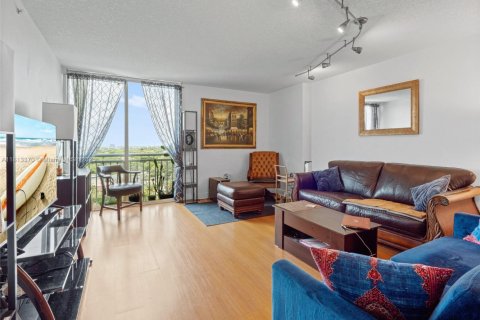 Condominio en venta en Miami, Florida, 1 dormitorio, 69.86 m2 № 1961117 - foto 2