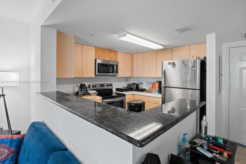 Condominio en venta en Miami, Florida, 1 dormitorio, 69.86 m2 № 1961117 - foto 13