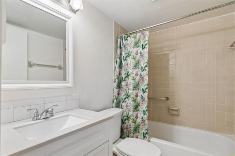 Купить кондоминиум в Сент-Питерсберг, Флорида 4 комнаты, 91.04м2, № 2222499 - фото 18