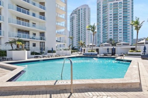 Copropriété à vendre à Aventura, Floride: 3 chambres, 219.25 m2 № 1996690 - photo 25