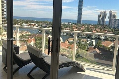 Copropriété à vendre à Aventura, Floride: 3 chambres, 219.25 m2 № 1996690 - photo 22