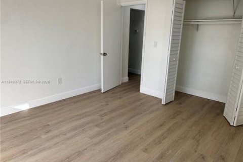 Casa en alquiler en Miramar, Florida, 2 dormitorios, 83.61 m2 № 1998279 - foto 8