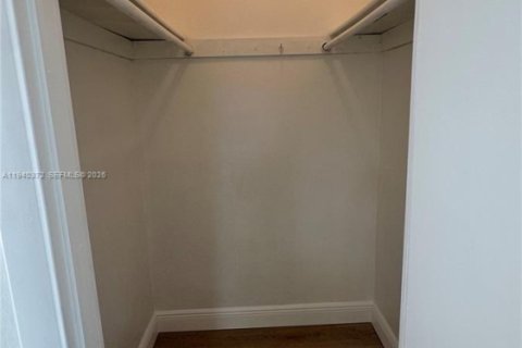 Casa en alquiler en Miramar, Florida, 2 dormitorios, 83.61 m2 № 1998279 - foto 15