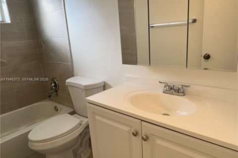 Casa en alquiler en Miramar, Florida, 2 dormitorios, 83.61 m2 № 1998279 - foto 10