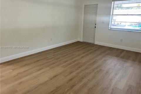 Casa en alquiler en Miramar, Florida, 2 dormitorios, 83.61 m2 № 1998279 - foto 18