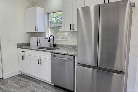 Casa en venta en Tampa, Florida, 3 dormitorios, 118.73 m2 № 1567835 - foto 8