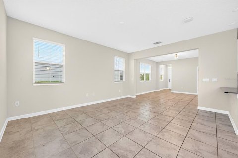 Touwnhouse à vendre à Kissimmee, Floride: 4 chambres, 192.03 m2 № 2406528 - photo 10