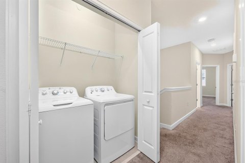 Touwnhouse à vendre à Kissimmee, Floride: 4 chambres, 192.03 m2 № 2406528 - photo 15