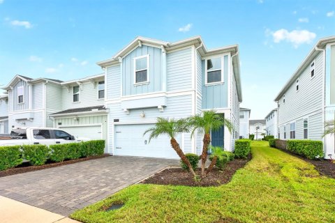 Touwnhouse à vendre à Kissimmee, Floride: 4 chambres, 192.03 m2 № 2406528 - photo 2