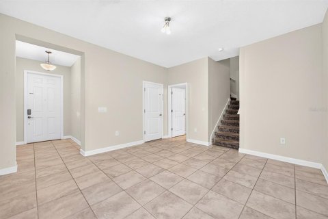 Touwnhouse à vendre à Kissimmee, Floride: 4 chambres, 192.03 m2 № 2406528 - photo 12