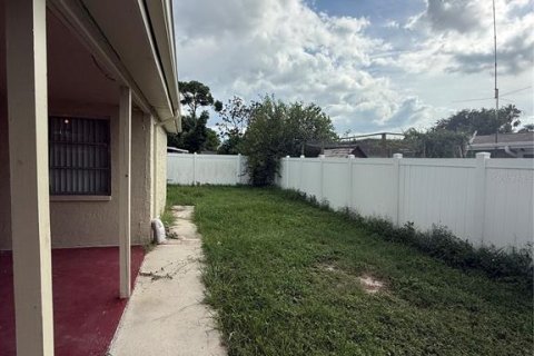 Casa en alquiler en Holiday, Florida, 3 dormitorios, 120.96 m2 № 1901709 - foto 17