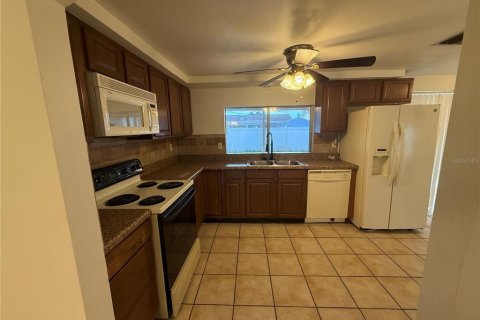 Casa en alquiler en Holiday, Florida, 3 dormitorios, 120.96 m2 № 1901709 - foto 13