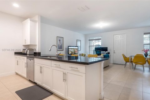 Adosado en venta en Miramar, Florida, 3 dormitorios, 150.22 m2 № 2006299 - foto 17