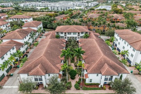 Adosado en venta en Miramar, Florida, 3 dormitorios, 150.22 m2 № 2006299 - foto 7