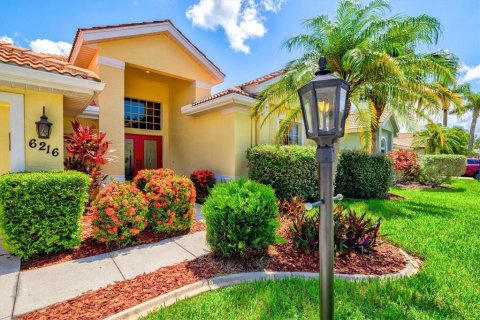 Villa ou maison à vendre à Sarasota, Floride: 4 chambres, 250.46 m2 № 1803869 - photo 5