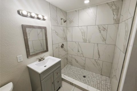 Купить виллу или дом в Дейд-Сити, Флорида 9 комнат, 125.6м2, № 1917709 - фото 19