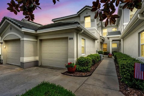 Condominio en Lakeland, Florida, 2 dormitorios № 2238952