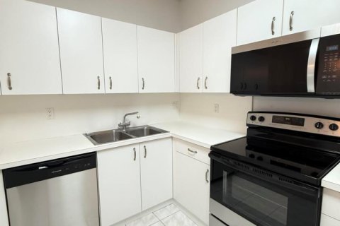 Condo in Boca Raton, Florida, 3 bedrooms № 2402424 - photo 18