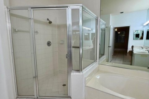 Condo in Boca Raton, Florida, 3 bedrooms № 2402424 - photo 13