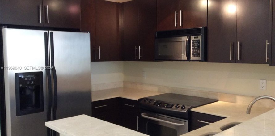 Condominio en Coral Gables, Florida, 1 dormitorio № 2030988