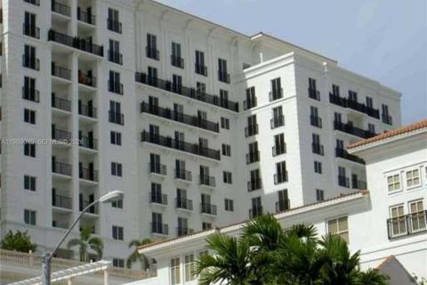 Condominio en alquiler en Coral Gables, Florida, 1 dormitorio, 74.14 m2 № 2030988 - foto 29