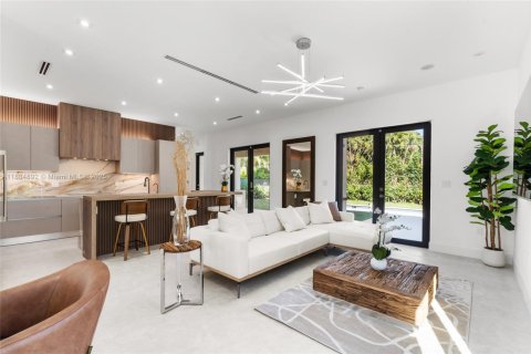 Купить виллу или дом в Корал-Гейблс, Флорида 4 спальни, 263.19м2, № 1931324 - фото 8