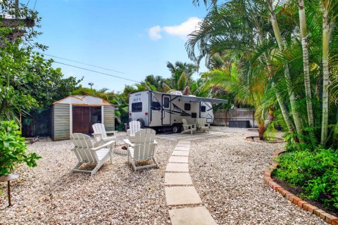 House in Boynton Beach, Florida 2 bedrooms, 66.89 sq.m. № 2392407 - photo 21