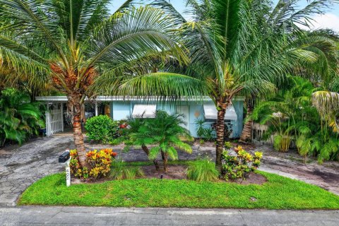 House in Boynton Beach, Florida 2 bedrooms, 66.89 sq.m. № 2392407