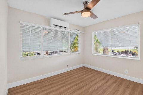 House in Boynton Beach, Florida 2 bedrooms, 66.89 sq.m. № 2392407 - photo 12