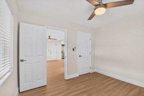 House in Boynton Beach, Florida 2 bedrooms, 66.89 sq.m. № 2392407 - photo 13