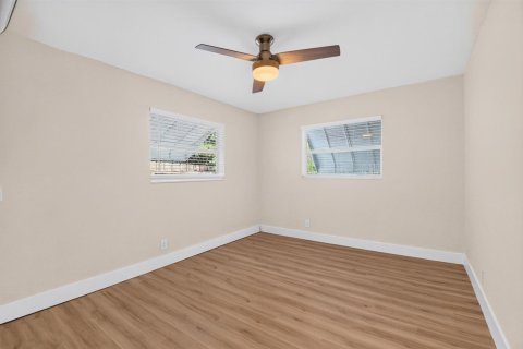 House in Boynton Beach, Florida 2 bedrooms, 66.89 sq.m. № 2392407 - photo 14