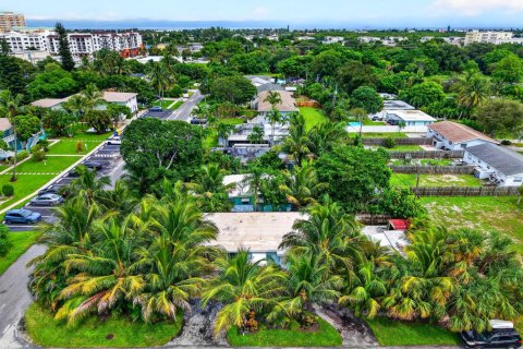 House in Boynton Beach, Florida 2 bedrooms, 66.89 sq.m. № 2392407 - photo 25