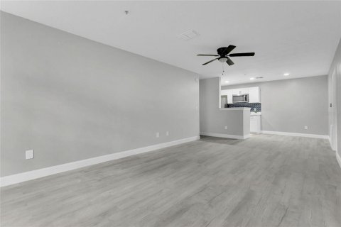 Copropriété à vendre à Orlando, Floride: 2 chambres, 92.53 m2 № 1866588 - photo 8