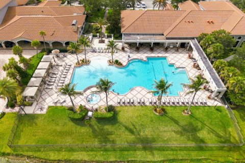 Apartment in Port St. Lucie, Florida 2 bedrooms, 131.18 sq.m. № 2263782 - photo 2