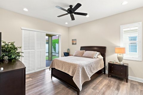 Apartment in Port St. Lucie, Florida 2 bedrooms, 131.18 sq.m. № 2263782 - photo 23