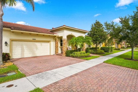 Apartment in Port St. Lucie, Florida 2 bedrooms, 131.18 sq.m. № 2263782