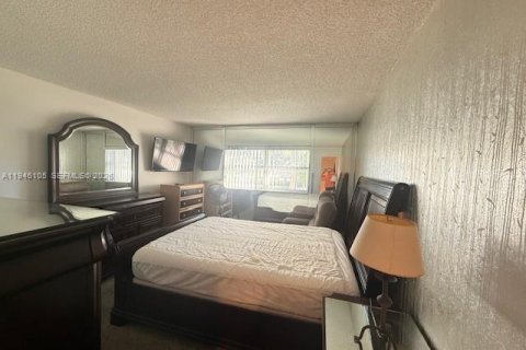 Copropriété à vendre à Tamarac, Floride: 2 chambres, 85.47 m2 № 2152895 - photo 5