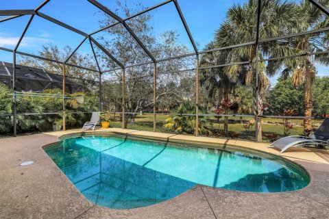 House in Estero, Florida 5 bedrooms, 241.55 sq.m. № 1070987 - photo 26