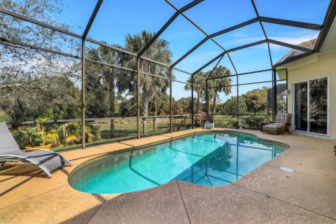 House in Estero, Florida 5 bedrooms, 241.55 sq.m. № 1070987 - photo 24