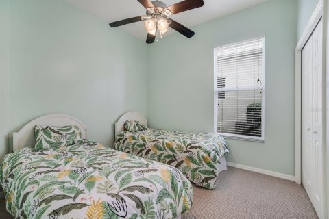 House in Estero, Florida 5 bedrooms, 241.55 sq.m. № 1070987 - photo 18