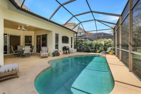 House in Estero, Florida 5 bedrooms, 241.55 sq.m. № 1070987 - photo 25