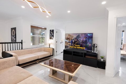 Casa en alquiler en Miramar, Florida, 5 dormitorios, 371.05 m2 № 1877926 - foto 24