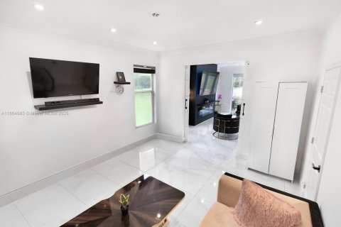 Casa en alquiler en Miramar, Florida, 5 dormitorios, 371.05 m2 № 1877926 - foto 29