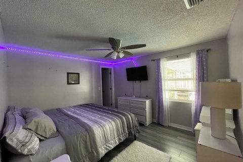 Casa en venta en Port St. Lucie, Florida, 3 dormitorios, 108.88 m2 № 2077891 - foto 17