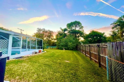 Casa en venta en Port St. Lucie, Florida, 3 dormitorios, 108.88 m2 № 2077891 - foto 24